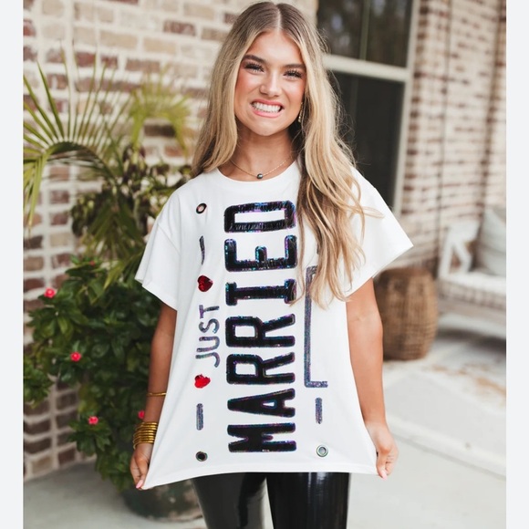 NEW Queen of Sparkles - White Just Married Tee - Large - Picture 1 of 5
